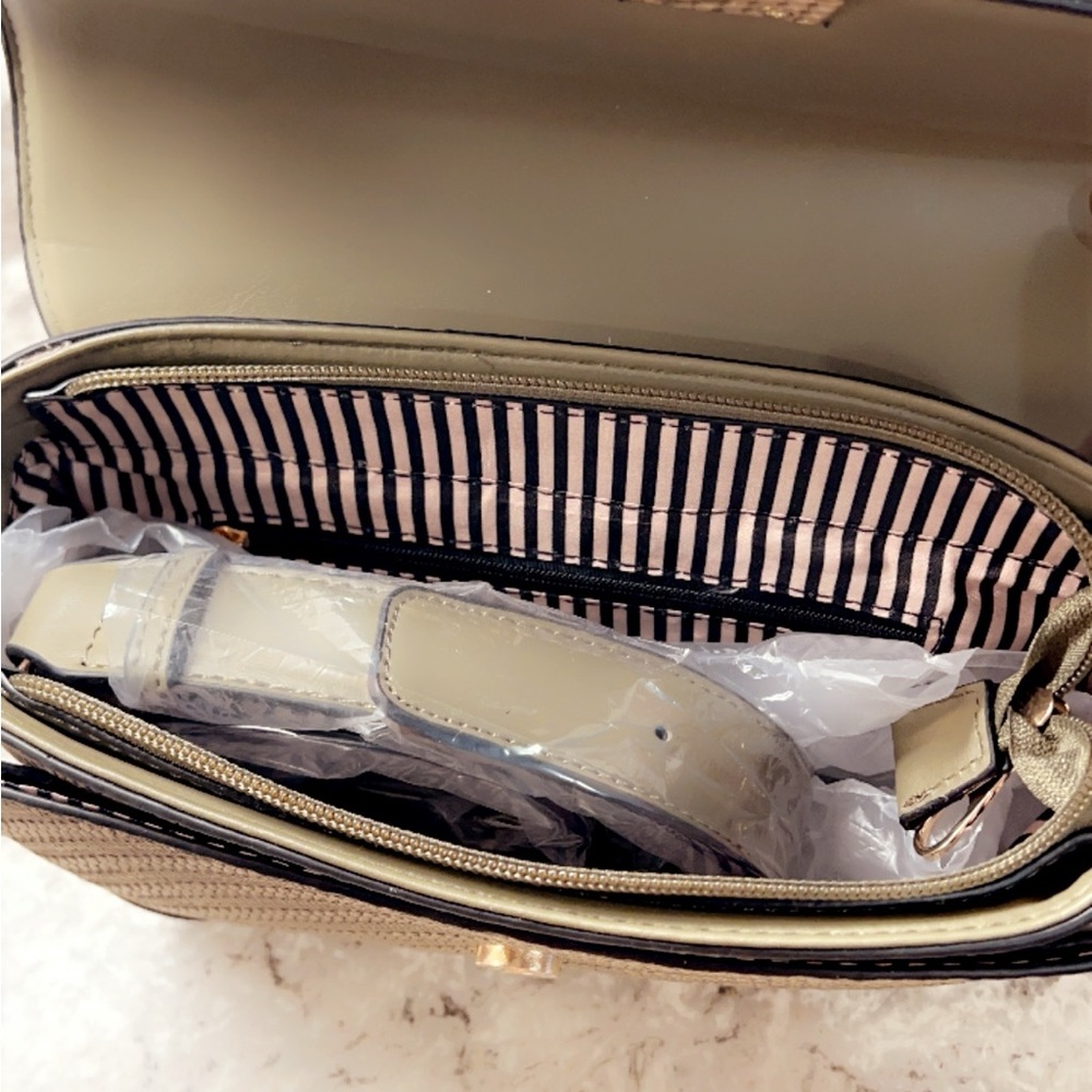 NWOT Olive Green Fashion Crossbody - Picture 12 of 12